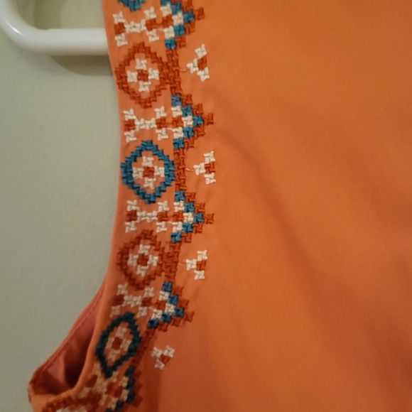 Dress - Picture 4 of 4